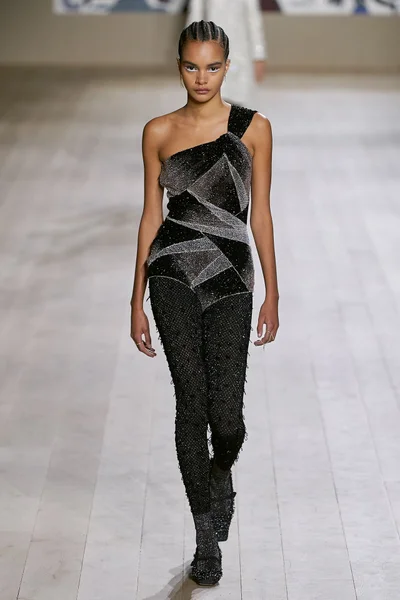 Look 4